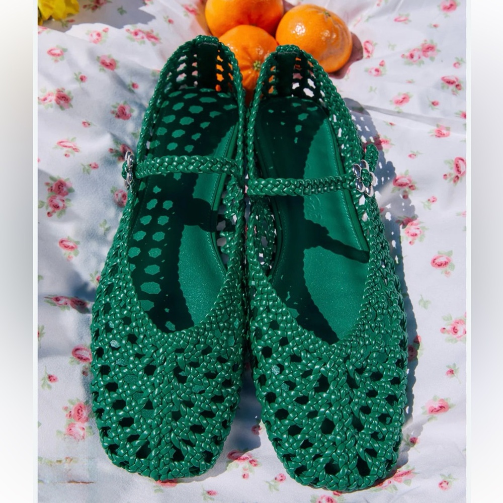 Lisa Says Gah Candice Flats - BNIB - Picture 2 of 6